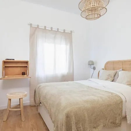 Ht- From Bcn.. To Heaven!! 4bedrooms With Terraze! Holiday home Barcelona