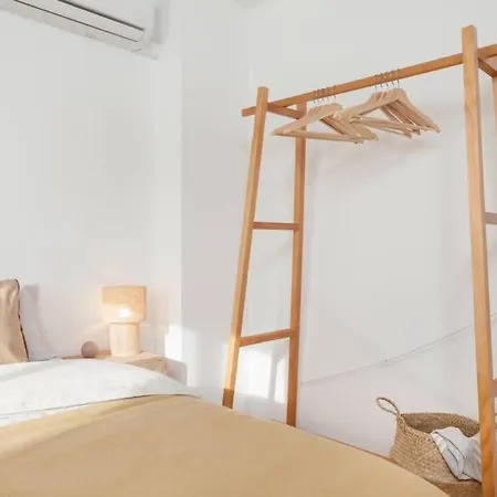 Holiday home Ht- From Bcn.. To Heaven!! 4bedrooms With Terraze!