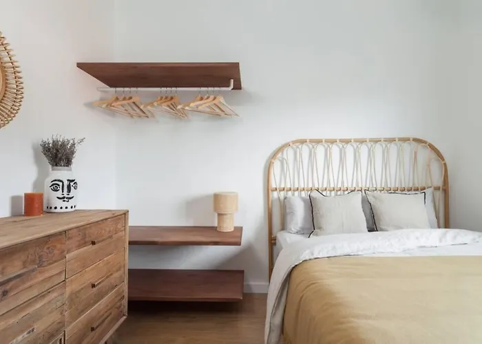 Ht- From Bcn.. To Heaven!! 4bedrooms With Terraze! Holiday home *
